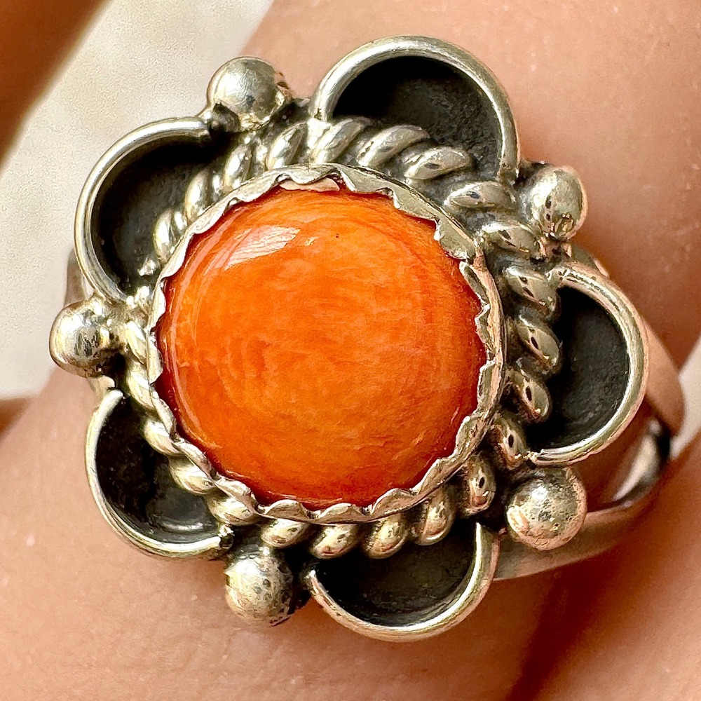 Navajo Flower Ring Orange Spiny Oyster Sz 9 Sterling Silver Scalloped Native